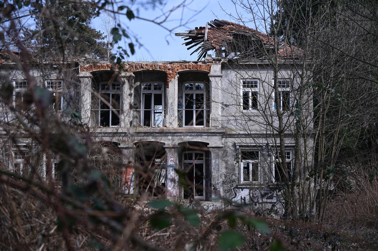 Zagreb: Privo?enje uhi?enih HEP-ovaca u USKOK 
