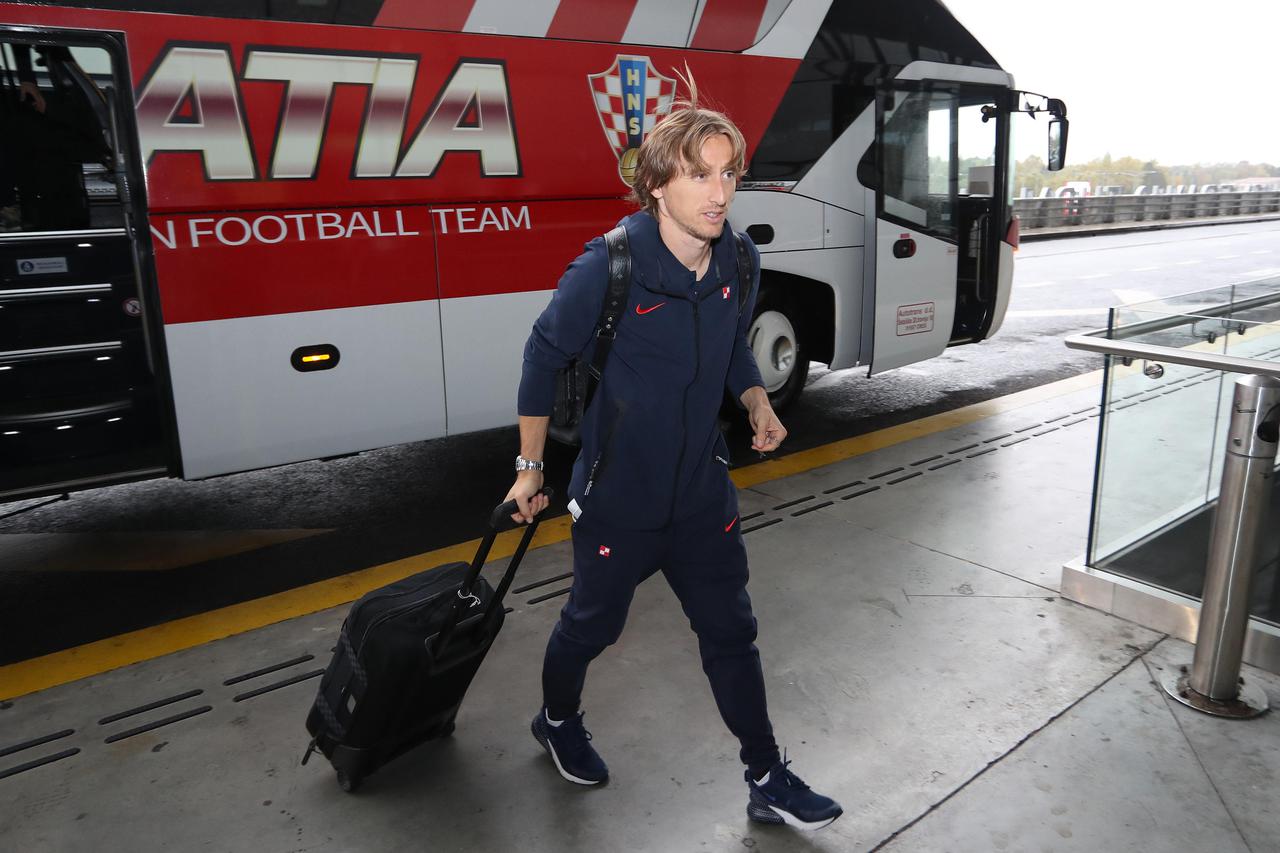 Zagreb: Hrvatski nogometni reprezentativci otputovali na Cipar na utakmicu kvalifikacija za SP