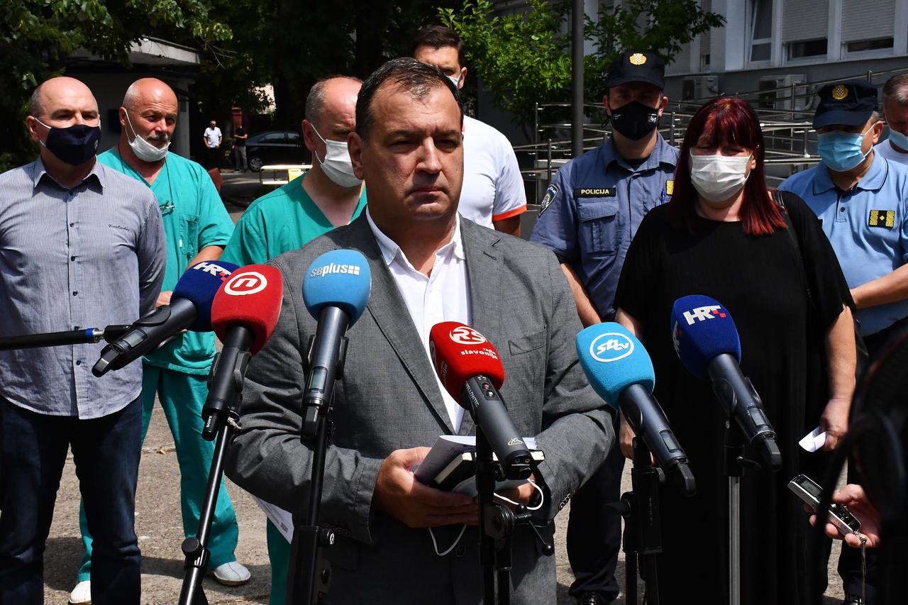 Ministar Beroš s Damirom Trutom i veloposlanikom Kosova obišao mjesto teške prometne nesreće