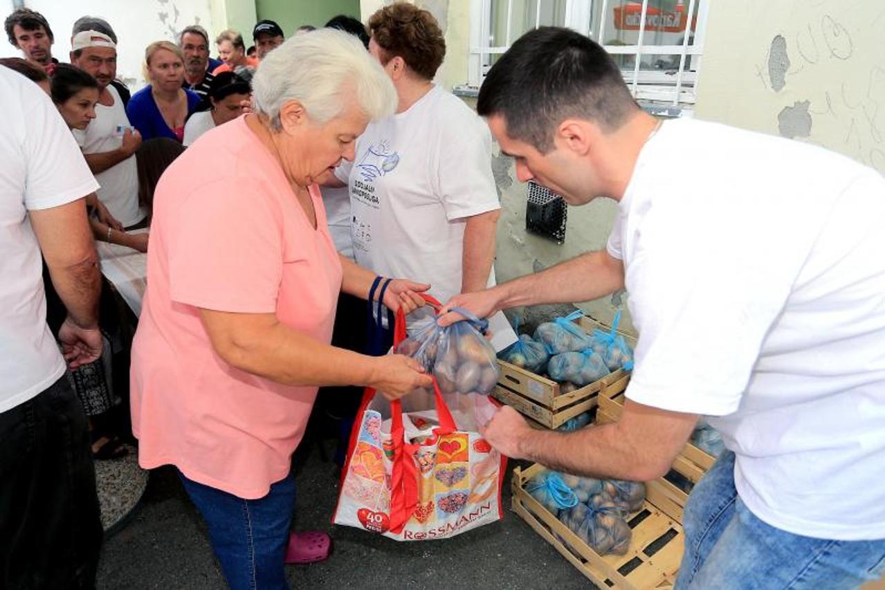 socijalna samoposluga