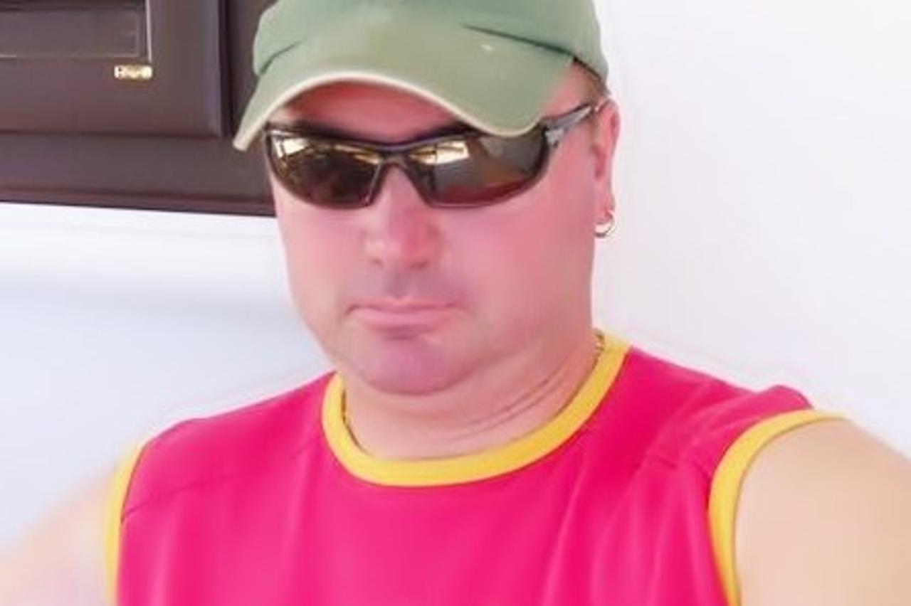 'goran_crn_mustapic'