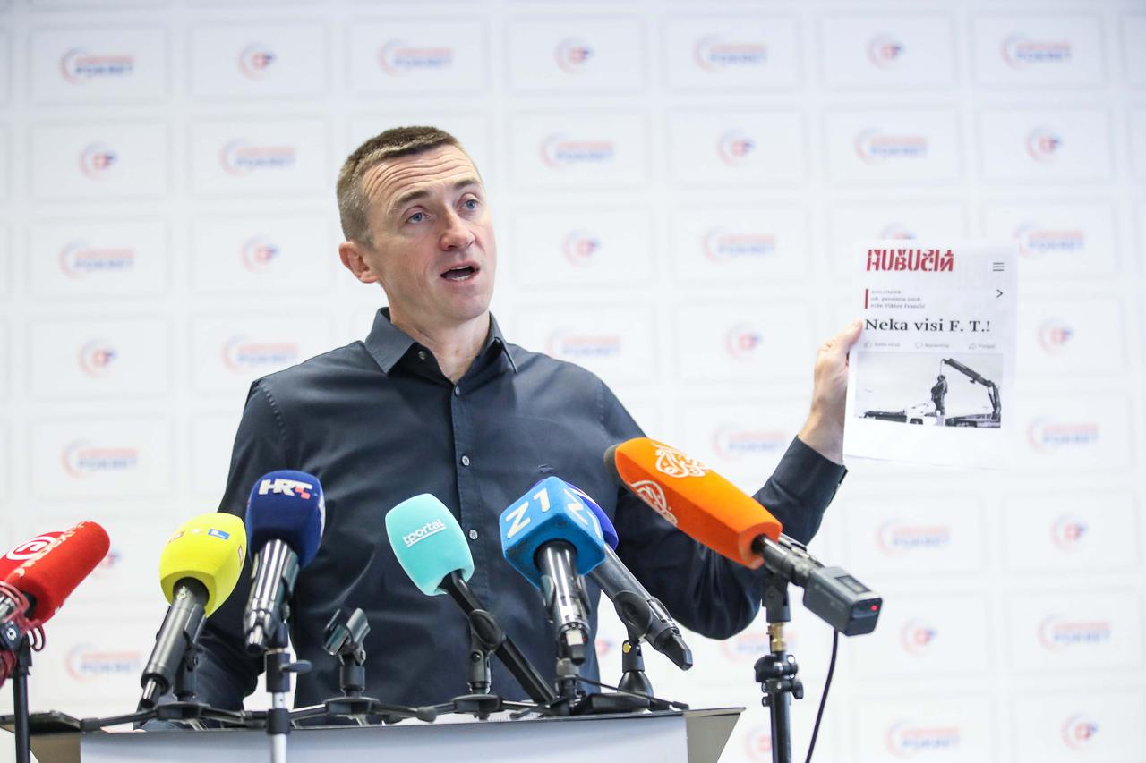 Zagreb: Ivan Penava održao konferenciju za medije
