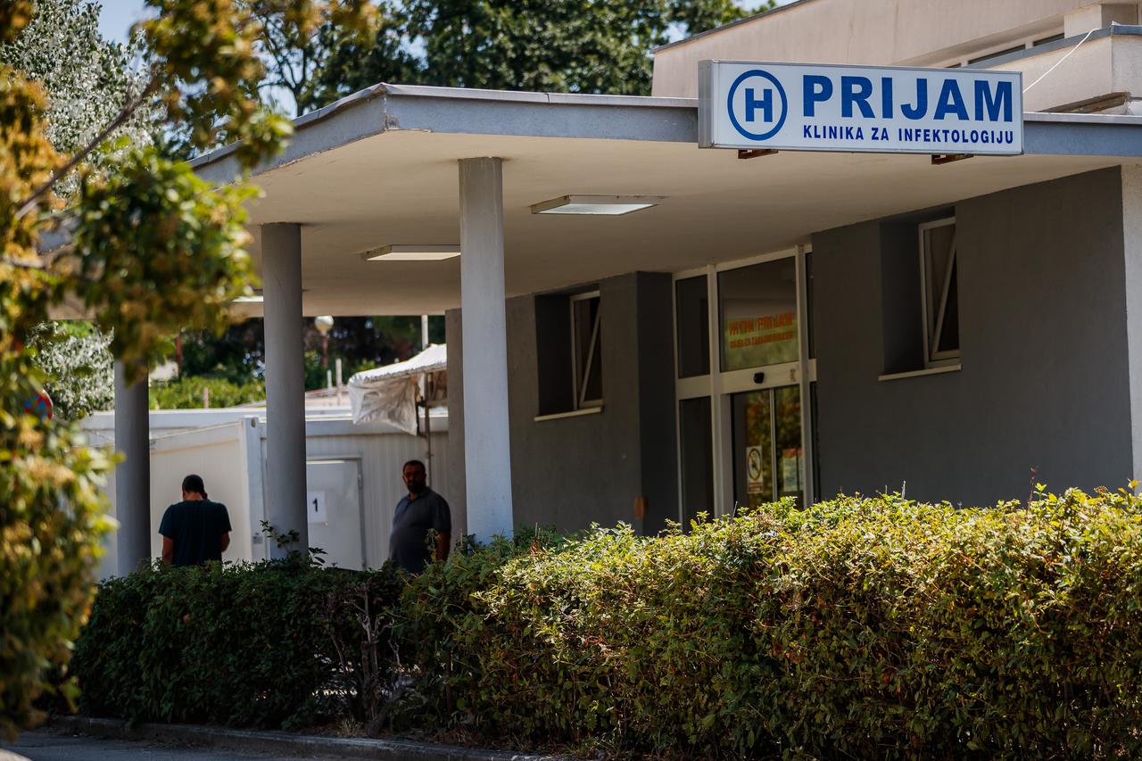 Ilustracije povodom povećanih slučajeva corona virusa u splitskoj bolnici