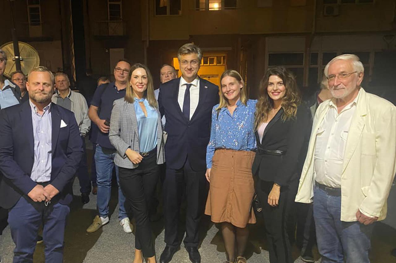 Plenković glasao na izborima matične organizacije