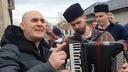 Ako ste Dabro, za sve probleme imate samo dva rješenja: pušku i harmoniku