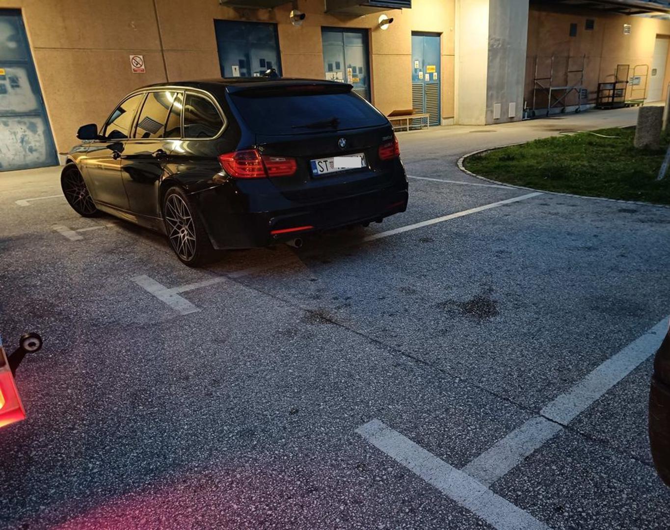Vozači si dopuštaju svakakve manevre, a koji je vaš favorit, pogledajte u galeriji.