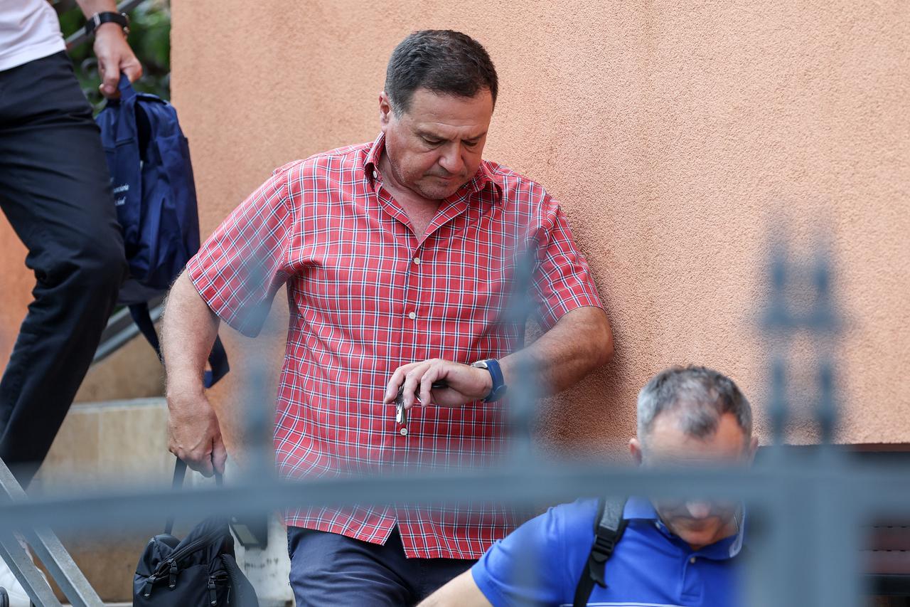 Zagreb: USKOK-ovi istražitelji u kući Damira Šegote, direktora olimpijskog programa HOO-a