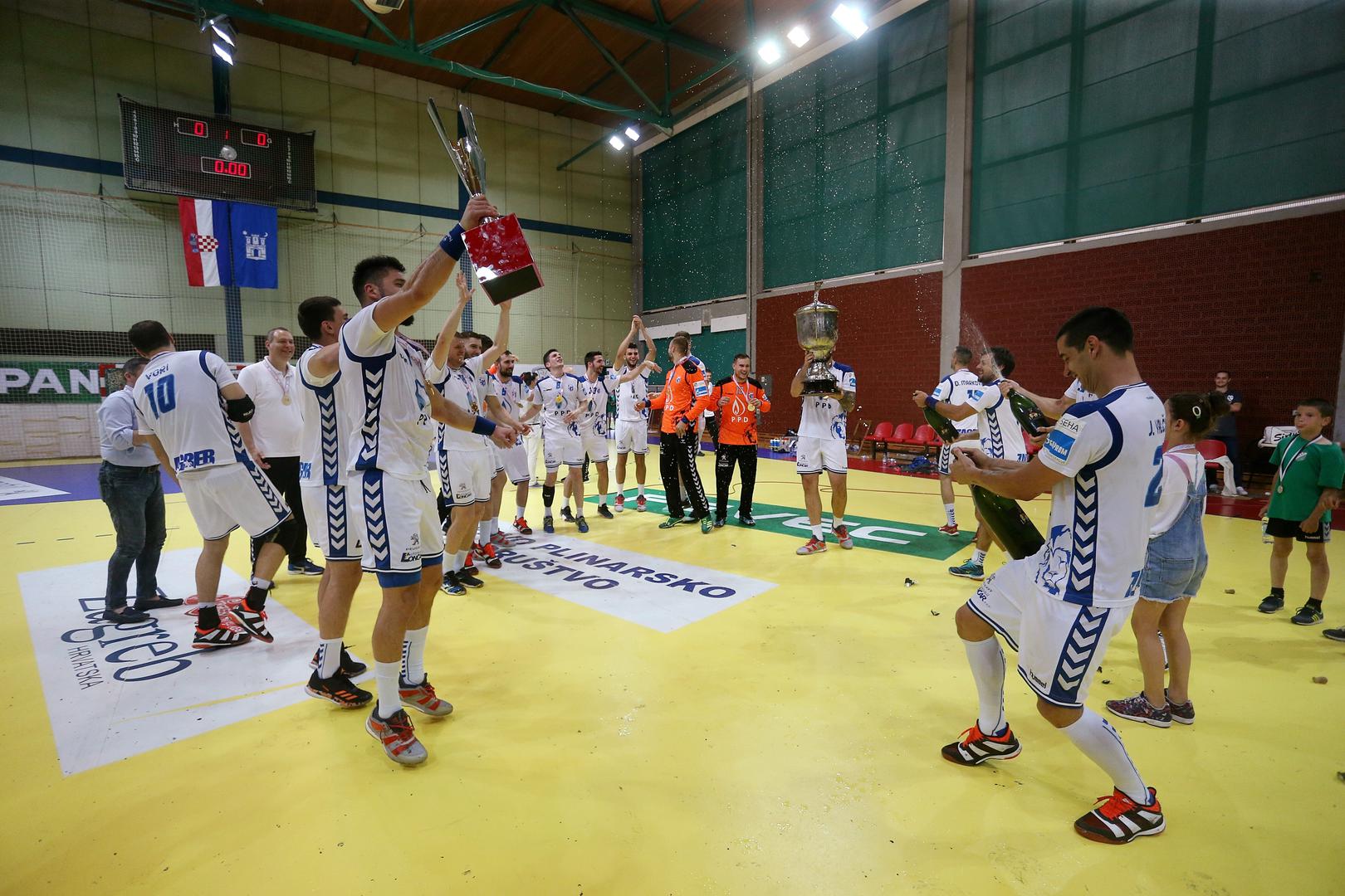 Zagreb je do pobjede vodio Zlatko Horvat s osam golova, dok je Damir Bičanić dodao sedam.

