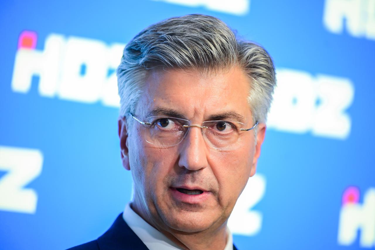 Zagreb: Andrej Plenković dao je  izjavu nakon sjednice HDZ-a 
