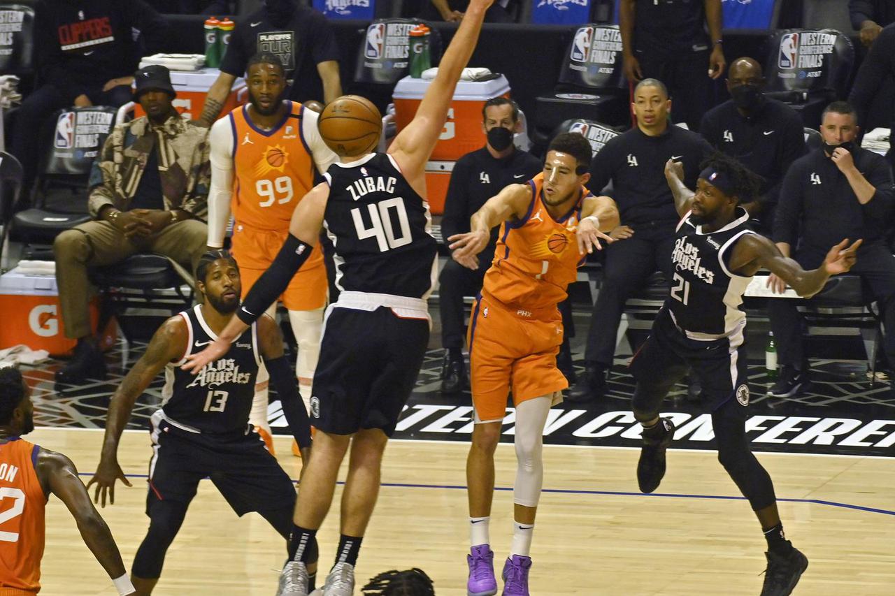Clippers Beat Suns in Game 3 to Cut Series Deficit in Half