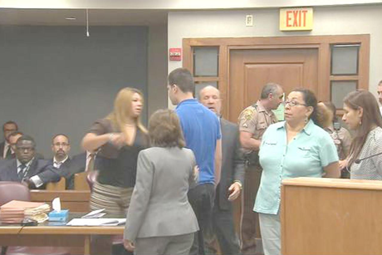 Majka zagrlila mladića koji joj je ubio kćer