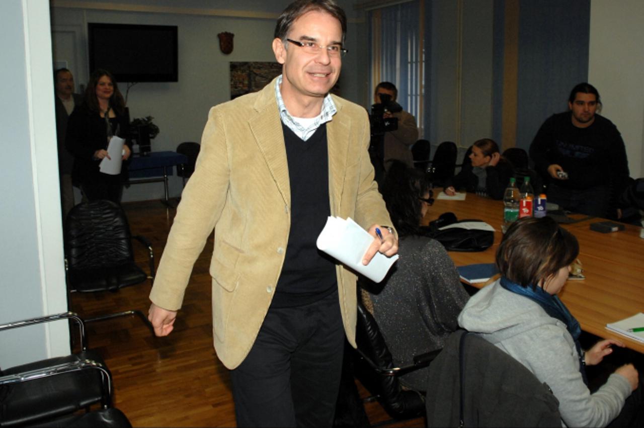 \'27.12.2010., Rijeka - Konferencija saborskih zastupnika HDZ-a Primorsko-goranske zupanije. Gari Cappelli.  Photo: Goran Kovacic/PIXSELL\'