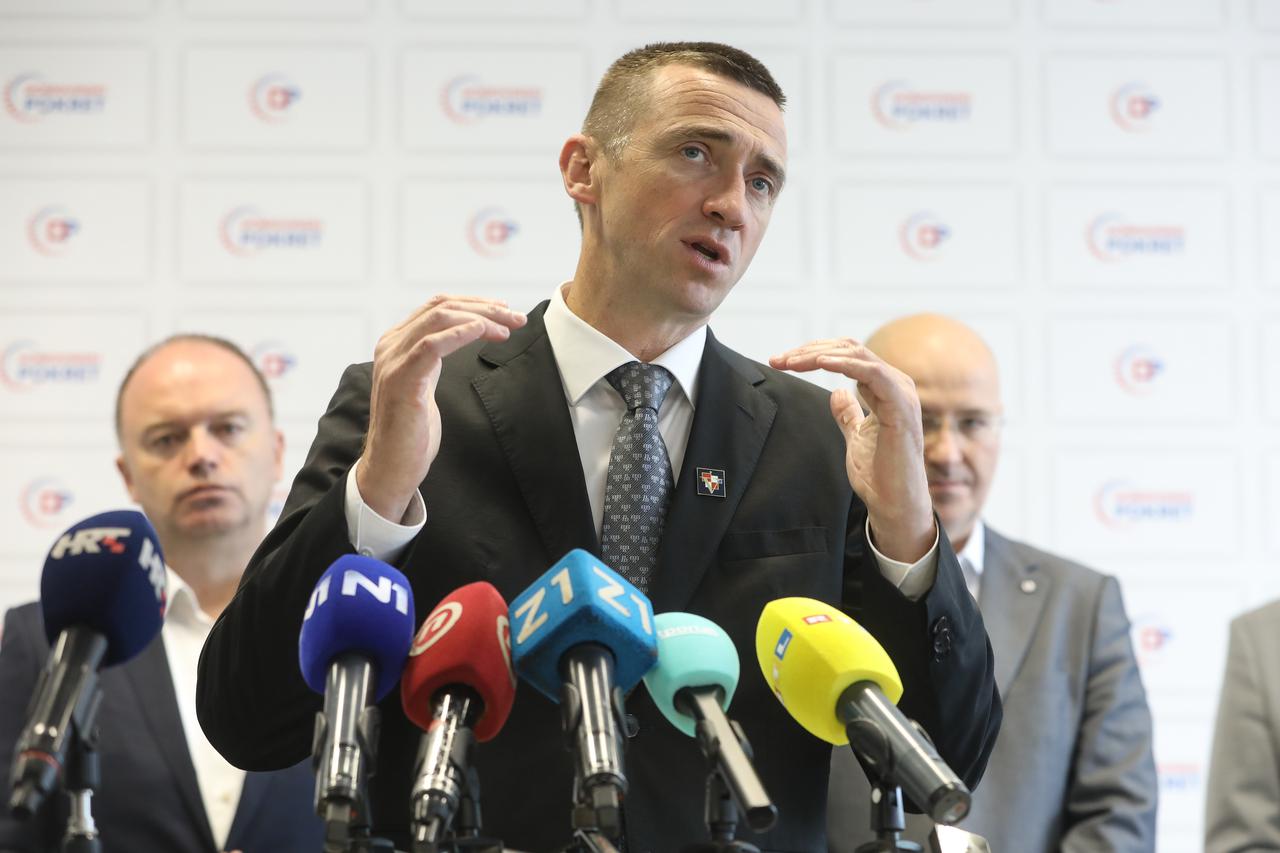 Zagreb: Ivan Penava održao je konferenciju za medije 