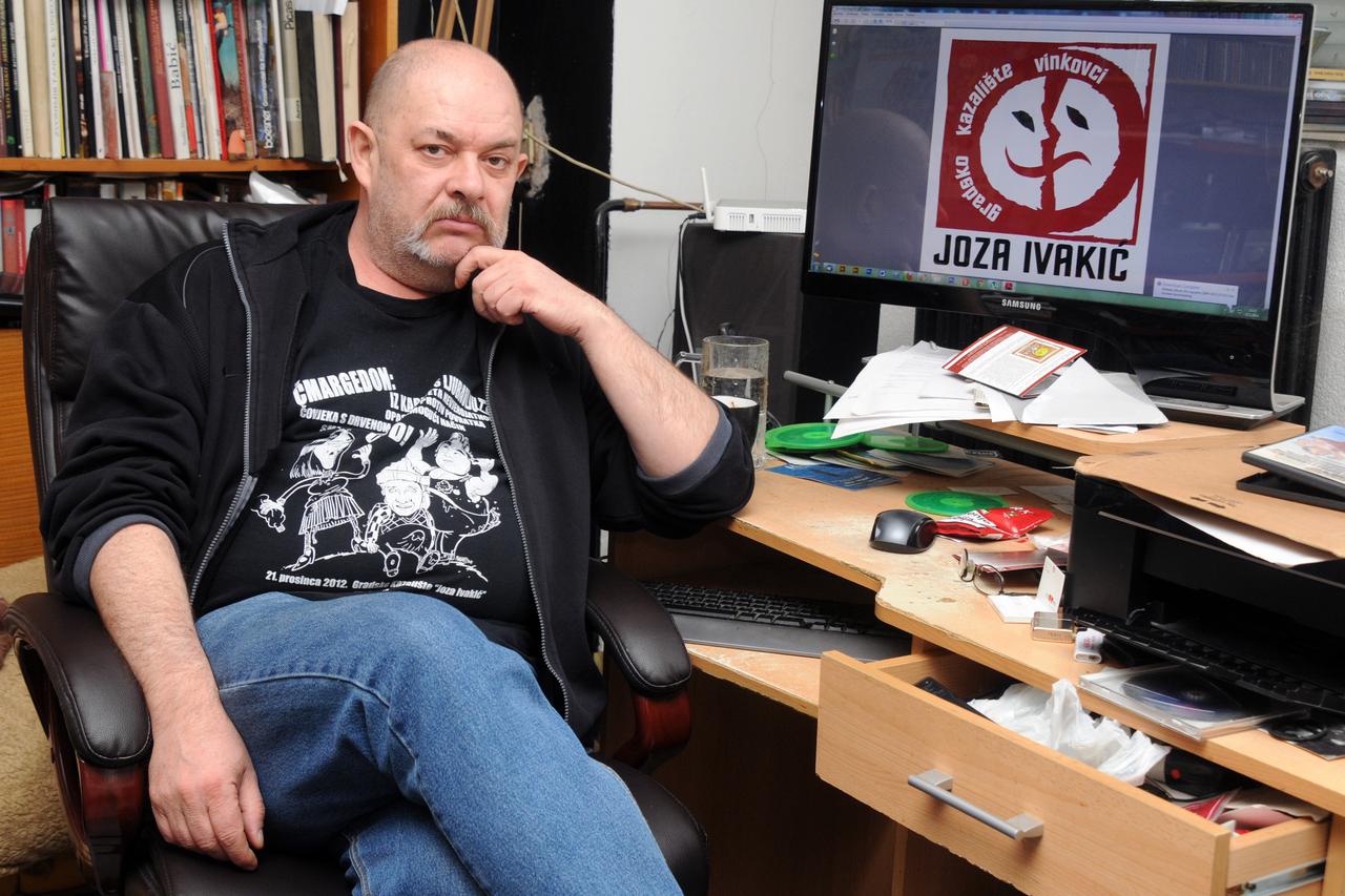 27.02.2014., Vinkovci - Poznati vinkovacki strip crtac i scenograf Gradskog kazalista Dubravko Matakovic osmislio je novi vizualni identitet kazalista. Photo by:Goran Ferbezar/PIXSELL