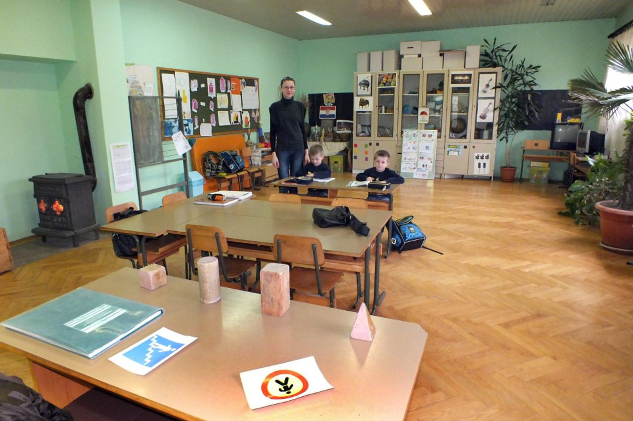 skola, humljani