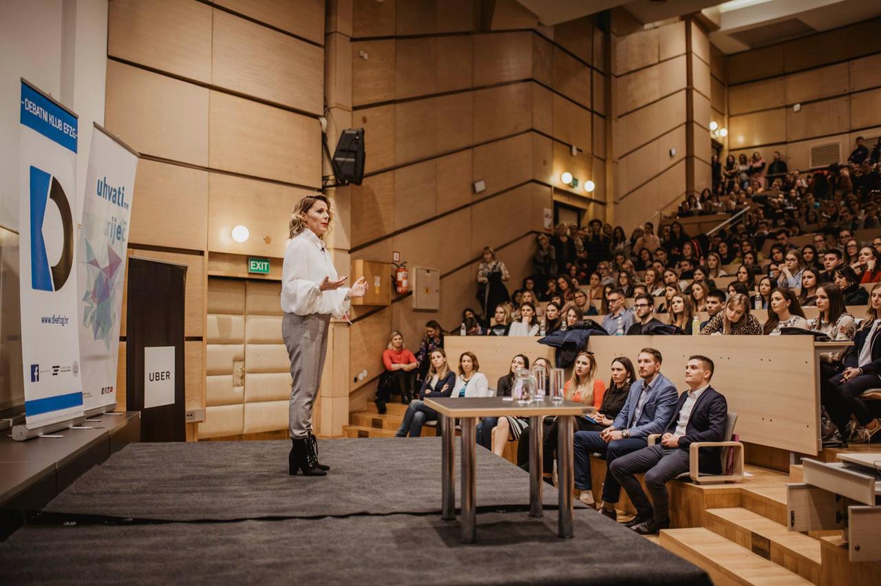 Debatni klub EFZG
