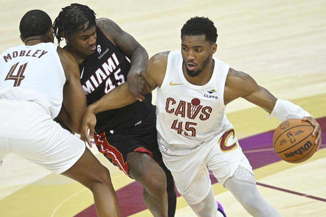 NBA: Playoffs-Miami Heat at Cleveland Cavaliers