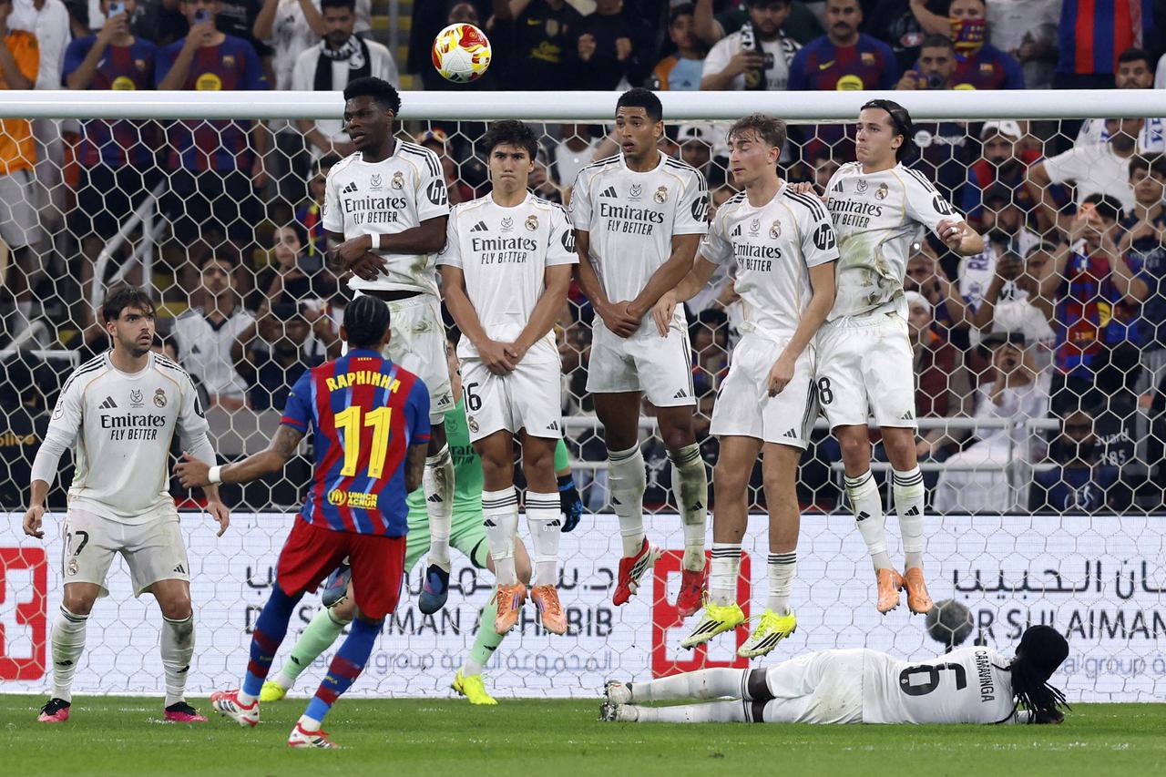 Spanish Super Cup - Final - FC Barcelona v Real Madrid