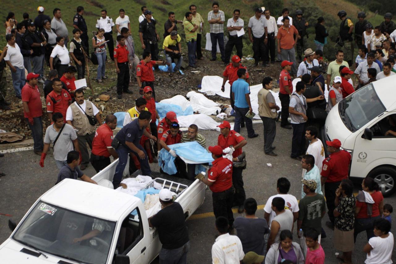 meksiko,prevrtanje autobusa (1)