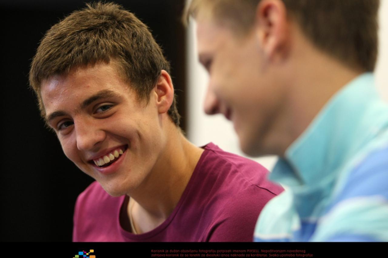 '07.09.2011., Zagreb - Mladi igraci GNK Dinama, Dino Spehar i Mateo Kovacic. Photo: Jurica Galoic/PIXSELL'