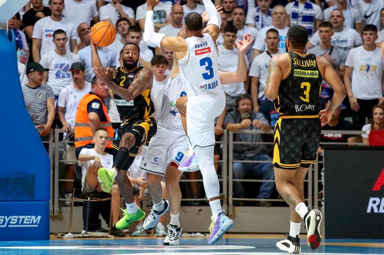 Zadar: Finale doigravanja FavBet Premijer lige, 1. utakmica: KK Zadar - KK Split