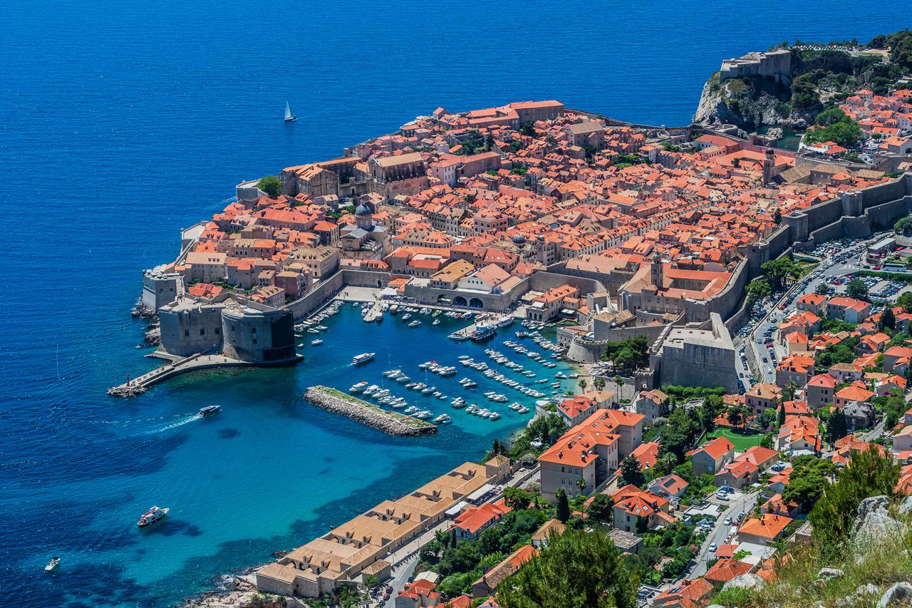 Panorama Dubrovnika i okolice sa Srđa