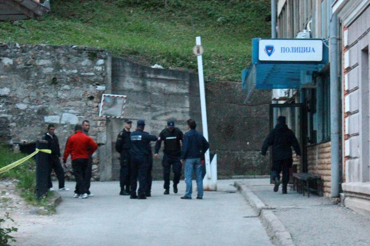 Zvornik policija napad