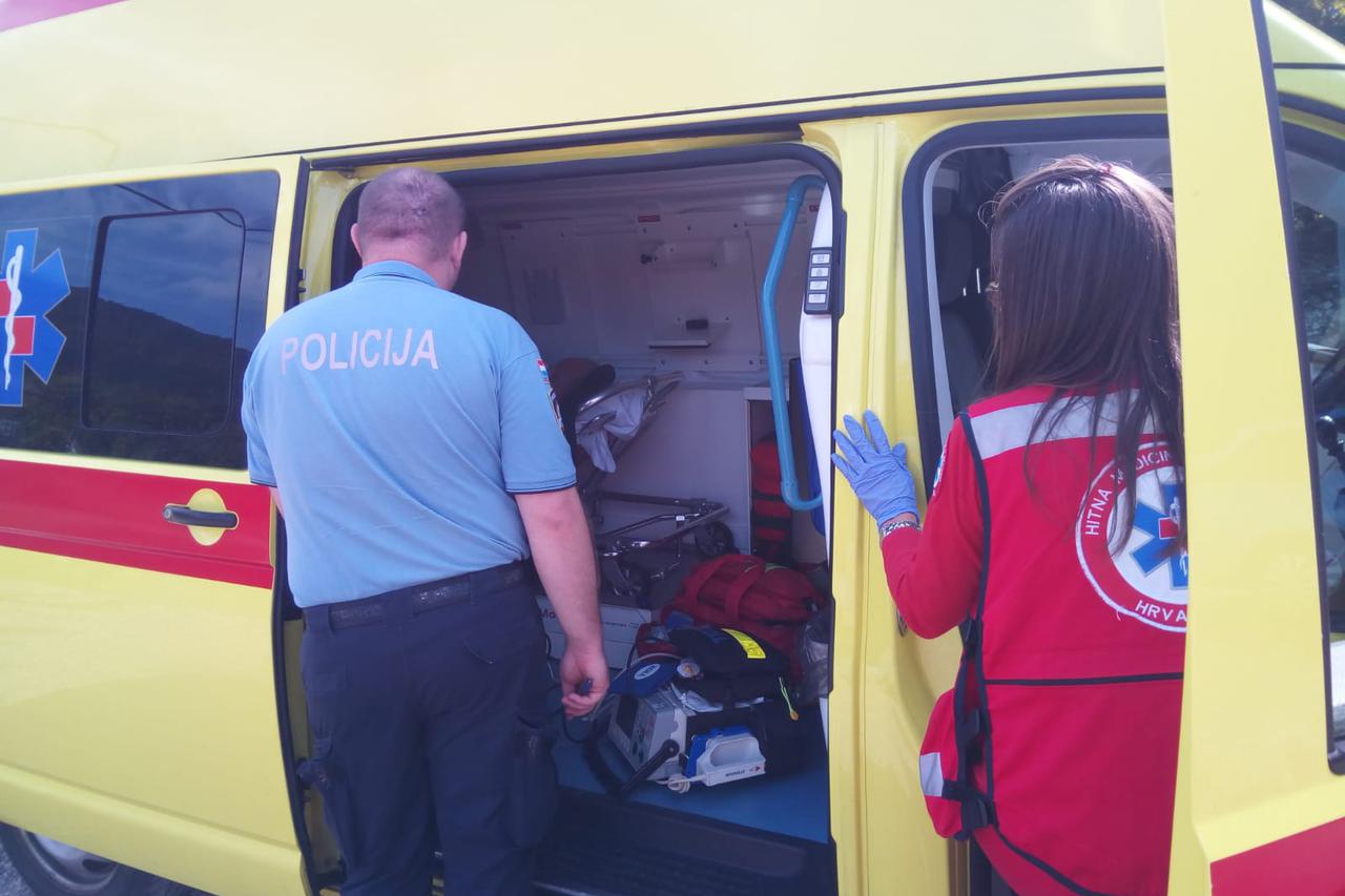 Gospićki HGSS nakon tri dana potrage pronašao i spasio profesora