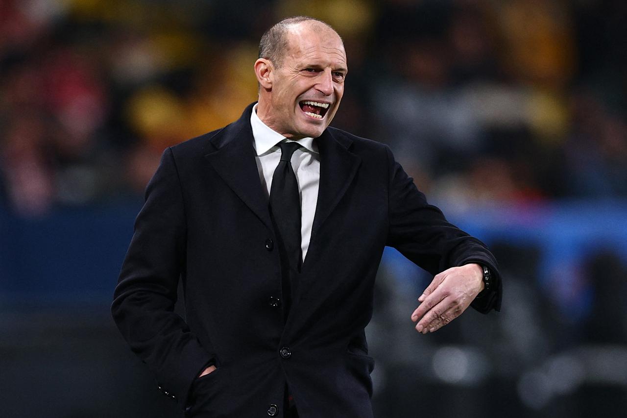 Supercoppa Italiana - Semi Final - Napoli v AC Milan