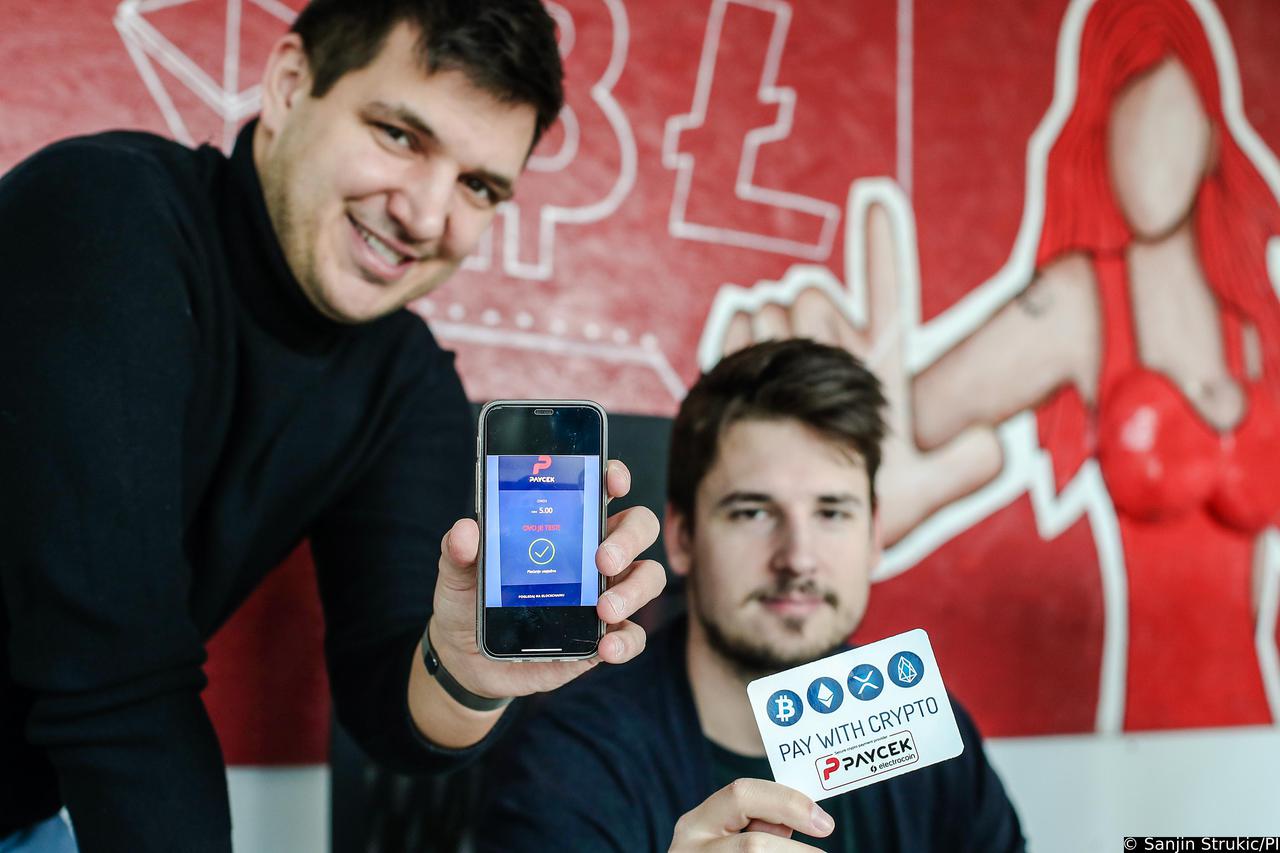 Zagreb: Djelatnici firme koji koriste aplikaciju PayCek