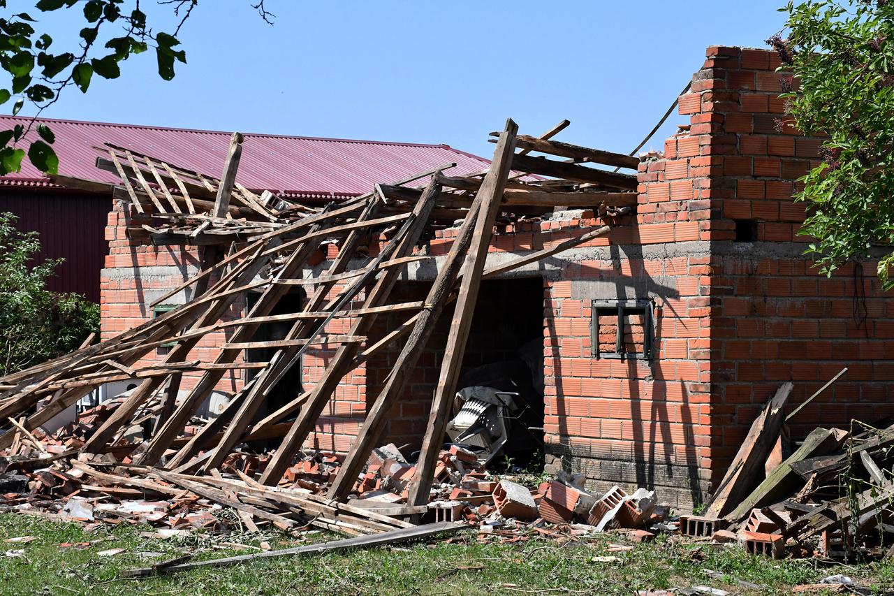 Posljedice razornog nevremena u selima u okolici Slavonskog Broda.