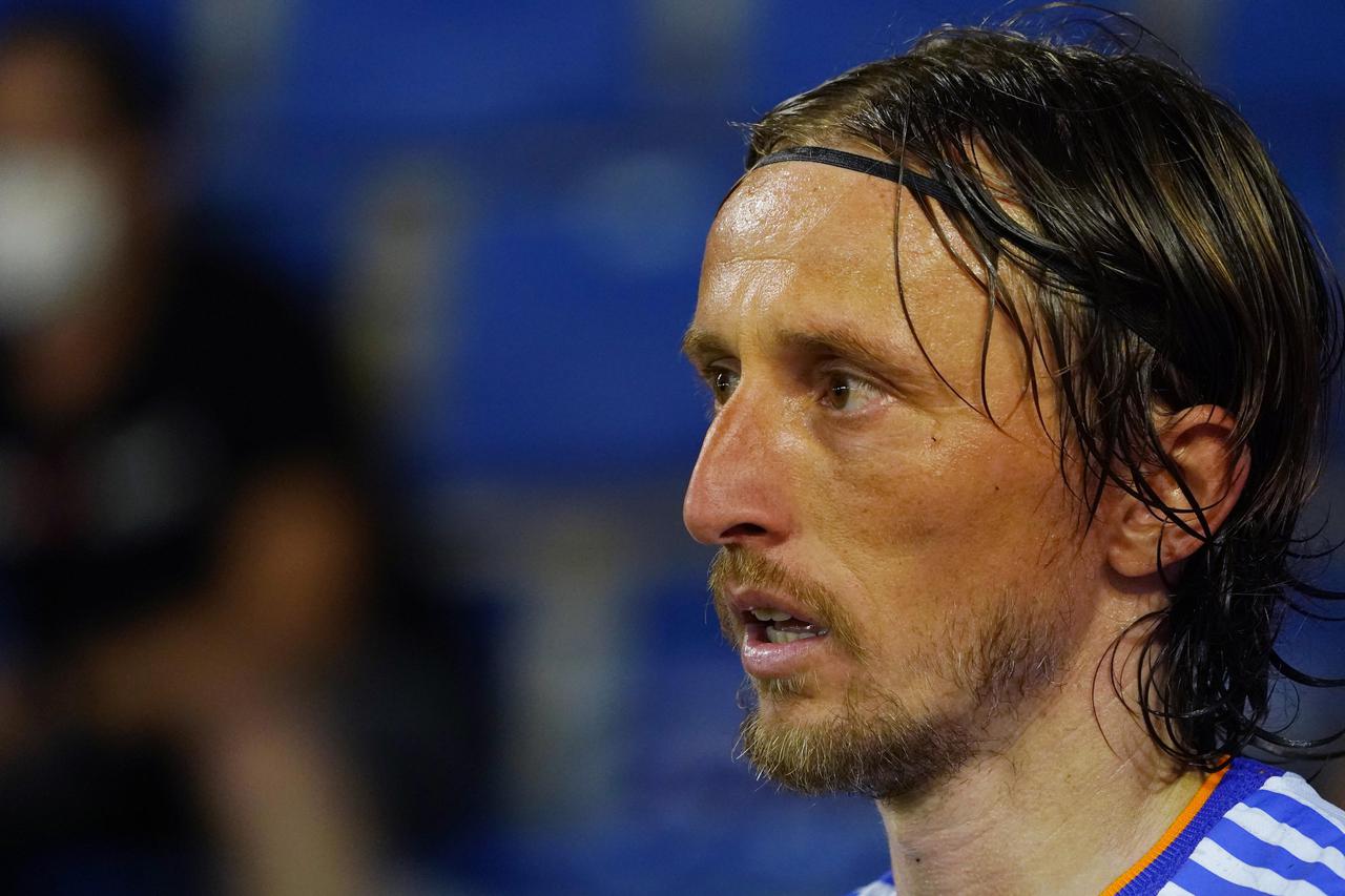 LaLiga - Deportivo Alaves v Real Madrid