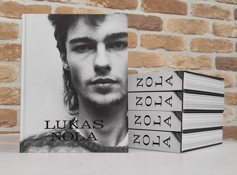Monografija Lukasa Nole