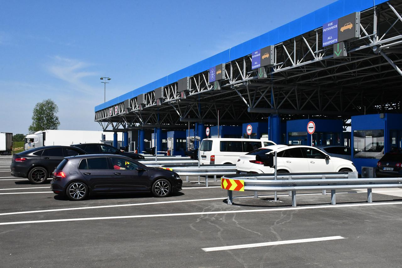 U promet pušten novi granični prijelaz Gornji Varo​š - Gradi​ška​
