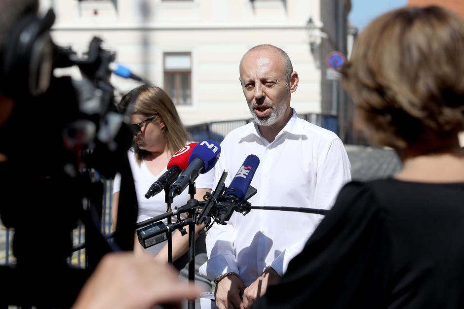 Zagreb: Predsjednik Hrvatske komore socijalnih radnika predao ustavnu tužbu