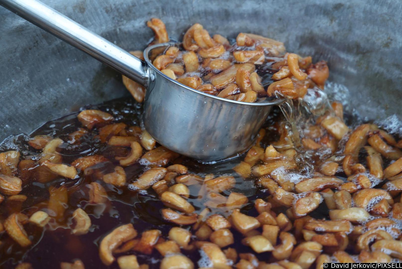 Na festivalu se svake godine bira i čvarak majstor, koji kući nosi laskavu titulu i glavnu nagradu od 200 eura.