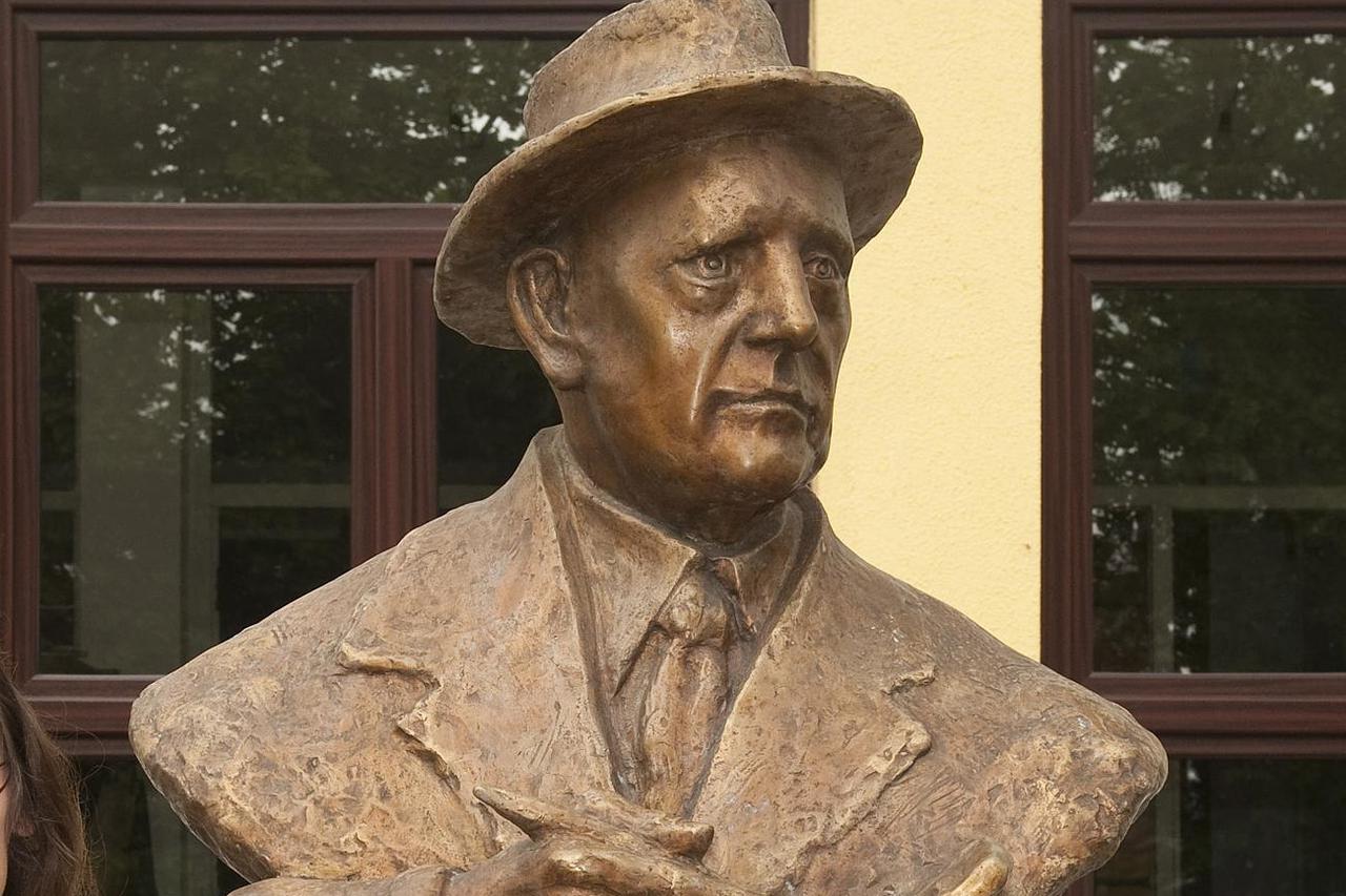 Mato Lovrak