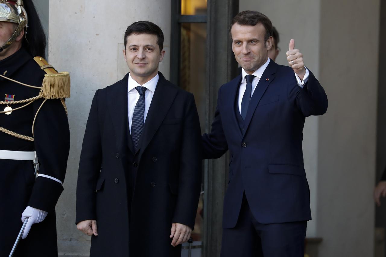 storyeditor/2022-06-15/zelenski_macron.jpg