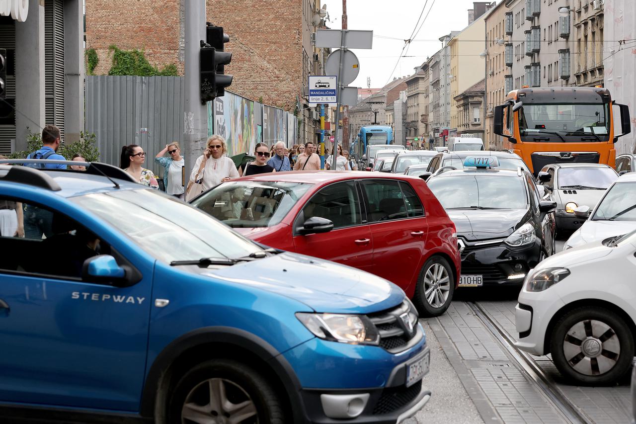 Zagreb: Prometni kaos u Ilici zbog rekonstrukcije vodoopskrbnog cjevovoda