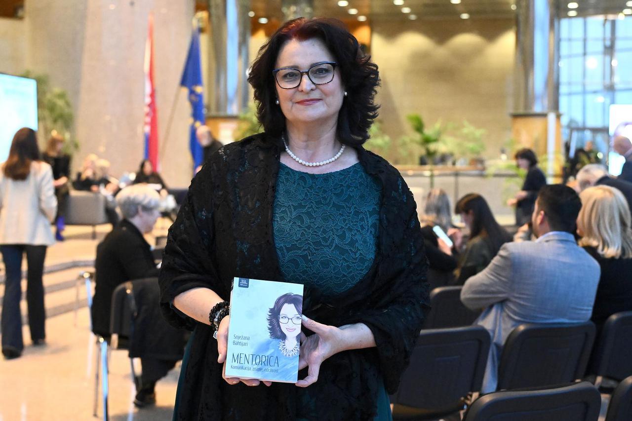 Zagreb: Promocija knjige Mentorica autorice Snježane Bahtijari