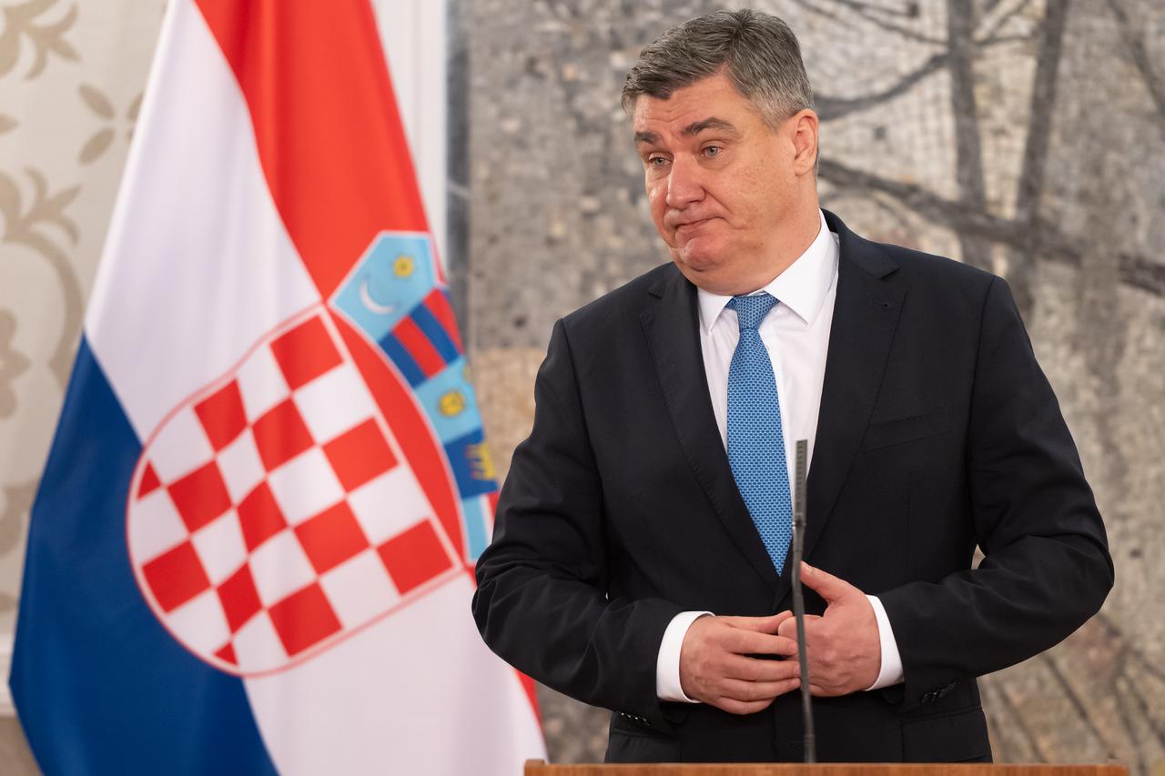 Podgorica: Konferencija za medije predsjednika Crne Gore Jakova Milatovića i predsjednika Republike Hrvatske Zorana Milanovića 
