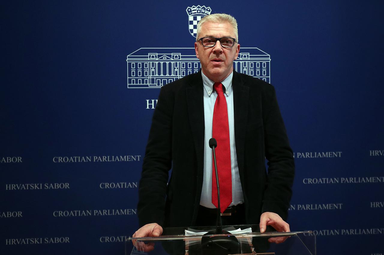 Zagreb: Ostojić dao izjavu o Policijskom postupanju prema novinarki Đurđici Klancir