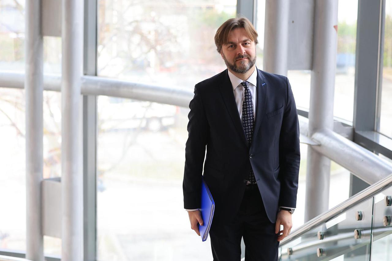 Zagreb: Dolazak političara u Nacionalnu i sveučilišnu knjižnicu