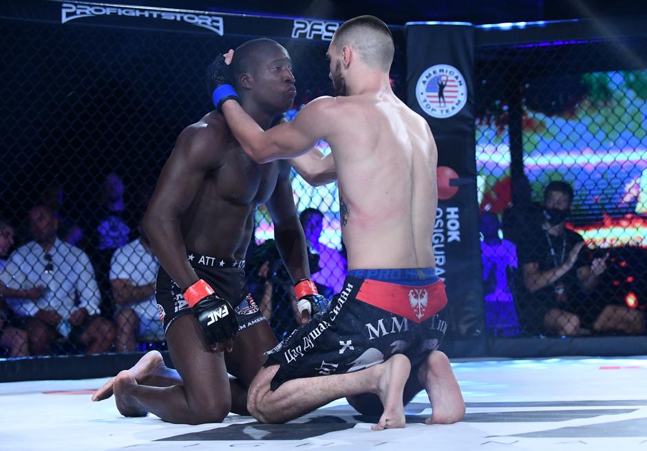 Zagreb: Armagedon turnir MMA borbi, Miloš Cvetković - Abraham Salimon Are