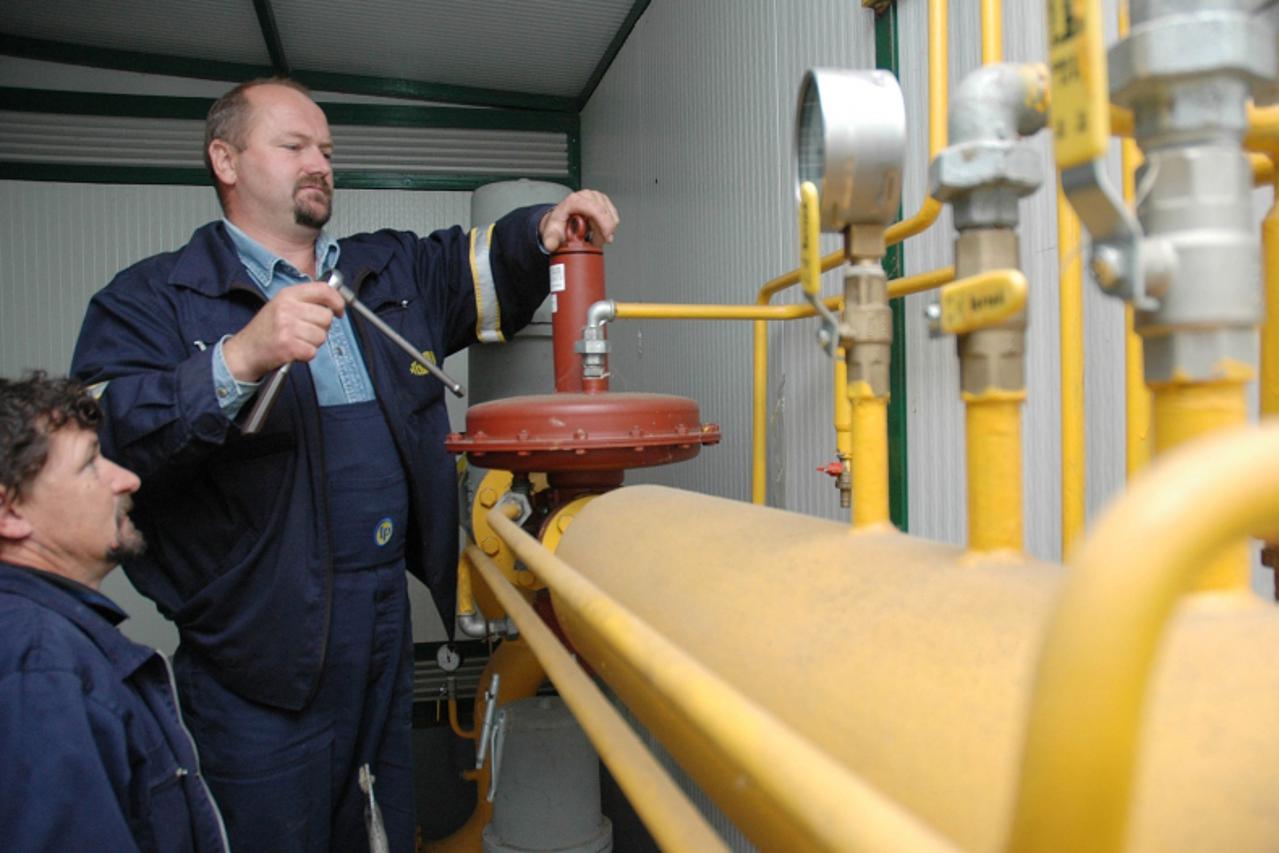 'za varazdin 18.09.2006....varazdin.... termoplin......plinska stanica snimio marko jurinec'