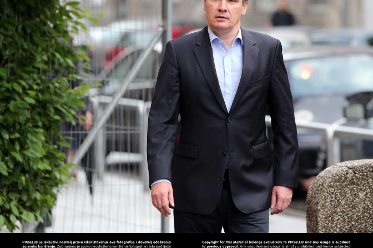 '19.05.2013., Zagreb - Premijer Zoran Milanovic glasovao na lokalnim izborima. Photo: Jurica Galoic/PIXSELL'