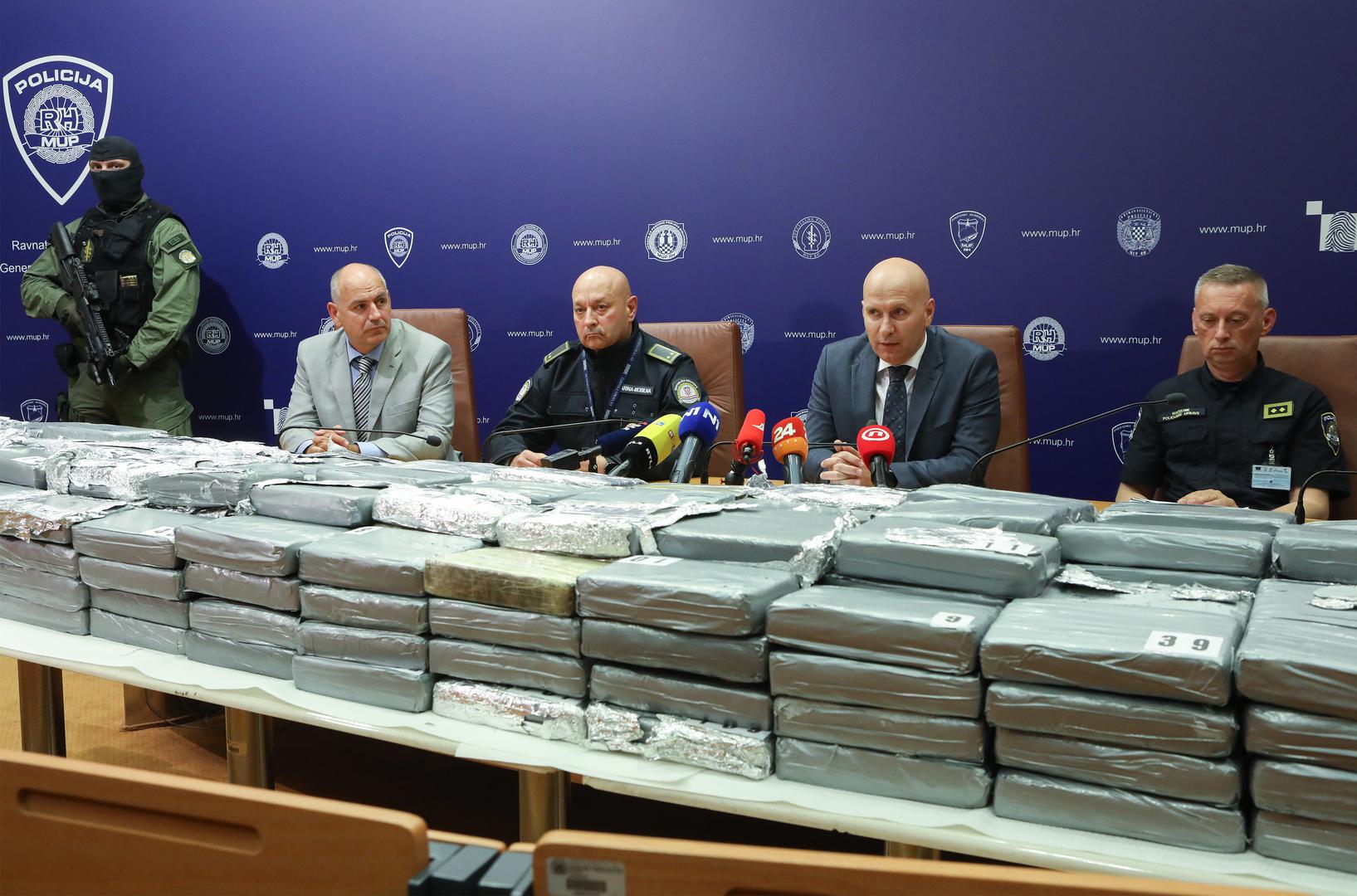 07.06.2023., Zagreb - U Ravnateljstvu policije odrzana je konferencija za medije povodom serijske zapljene vecih kolicina kokaina. Izjave za medije dali su Mario Kovac, nacelnik Policijskog nacionalnog ureda za suzbijanje korupcije i organiziranog kriminaliteta, Hari Brnad, nacelnik Policijske uprave primorsko-goranske,  Andrej Franulovic, procelnik Podrucnog carinskog ureda Rijeka i Predrag Juratovac, pomocnik ravnatelja za Sektor za mobilne jedinice Carinske uprave.     Photo: Robert Anic/PIXSELL