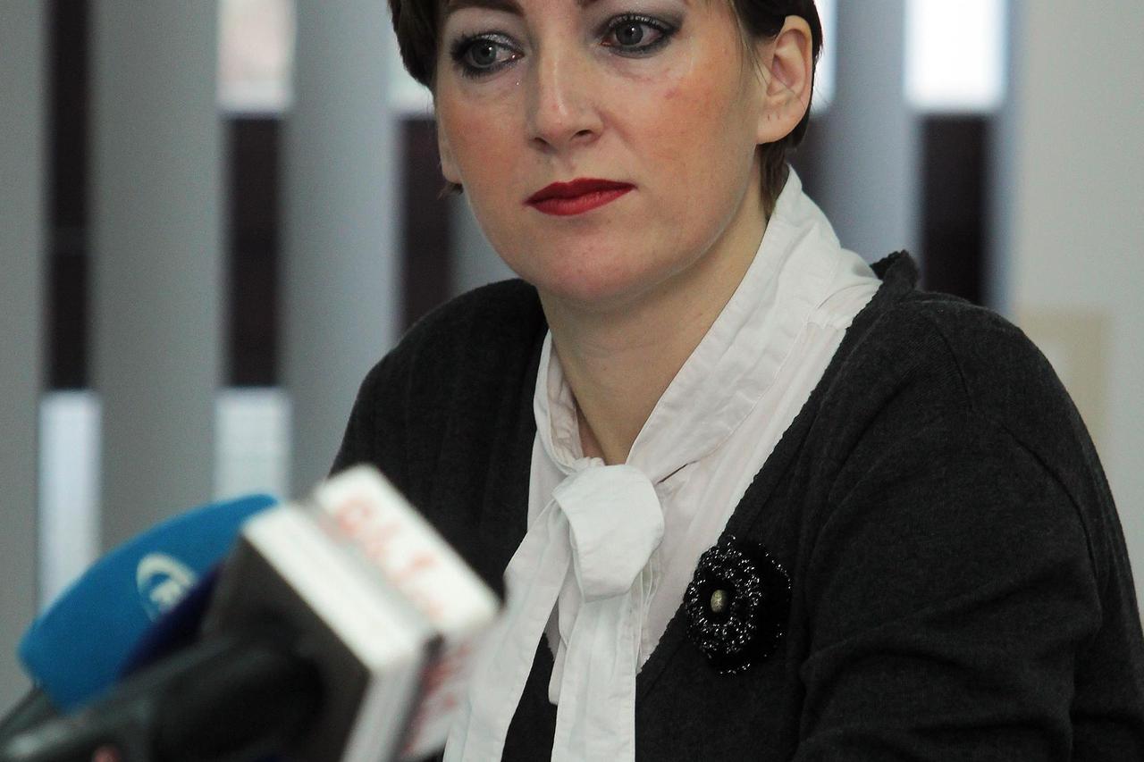 Sandra Sinjeri