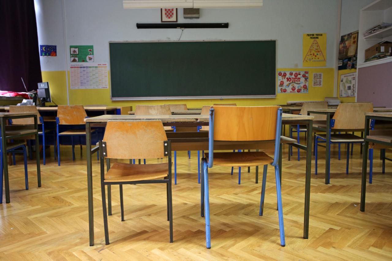 Sutra jednodnevni štrajk u školama i na fakultetima (arhiva)