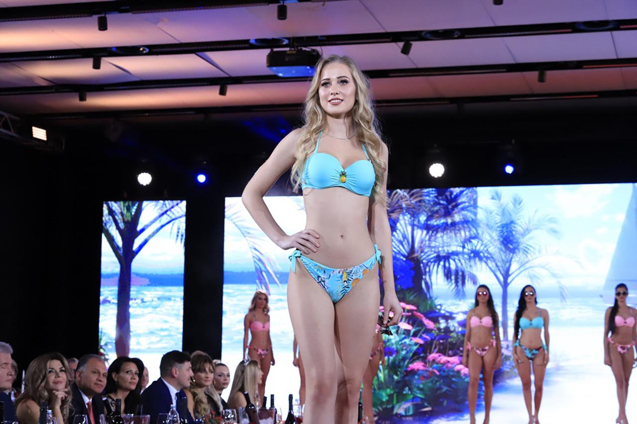 Rovinj okrunio Kraljicu Hrvatske